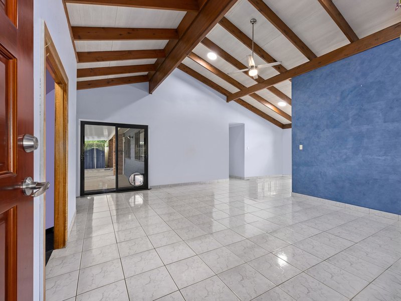 Photo - 8 Somerset Close, Brassall QLD 4305 - Image 3