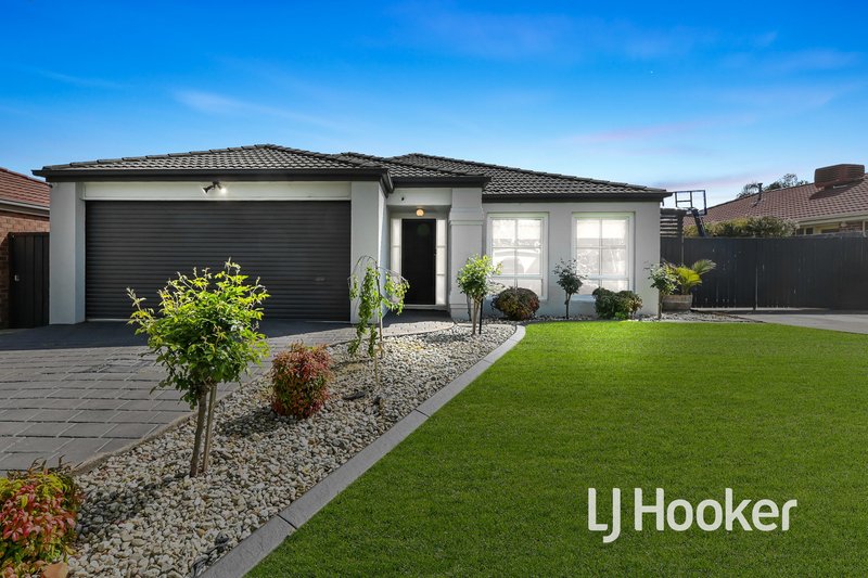 8 Somerset Court, Narre Warren South VIC 3805