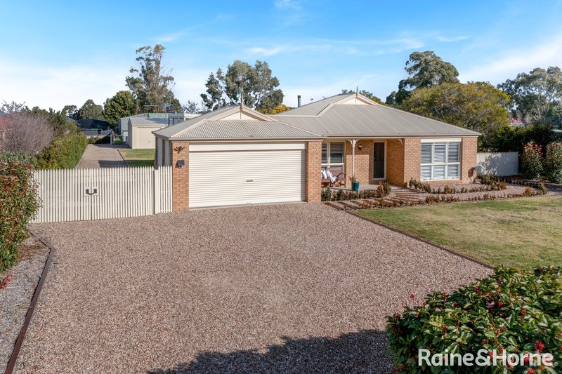 Photo - 8 Southbourne Road, Riddells Creek VIC 3431 - Image 1