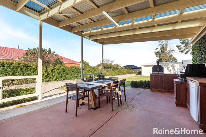 Photo - 8 Southbourne Road, Riddells Creek VIC 3431 - Image 4