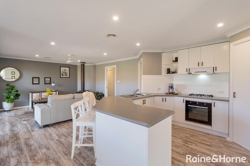 Photo - 8 Southbourne Road, Riddells Creek VIC 3431 - Image 14