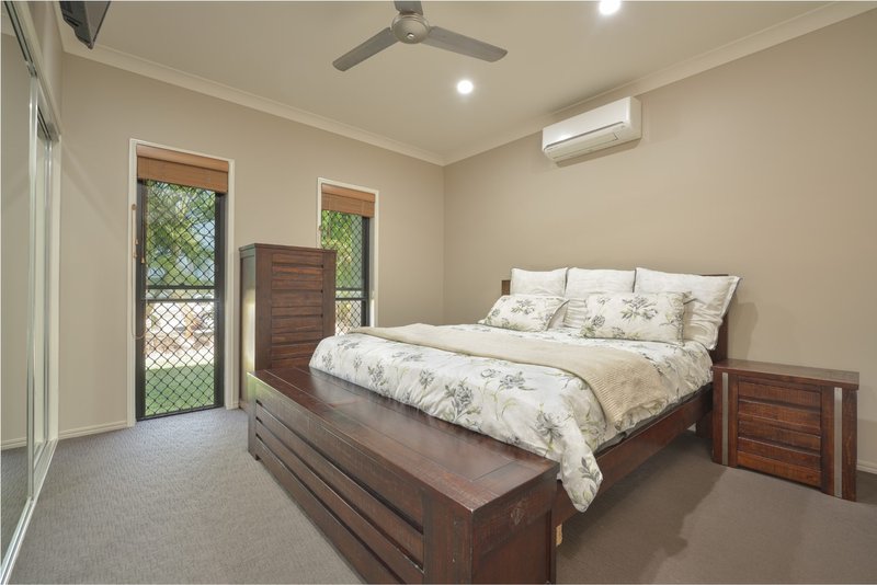 Photo - 8 Spence Court, Kirkwood QLD 4680 - Image 8