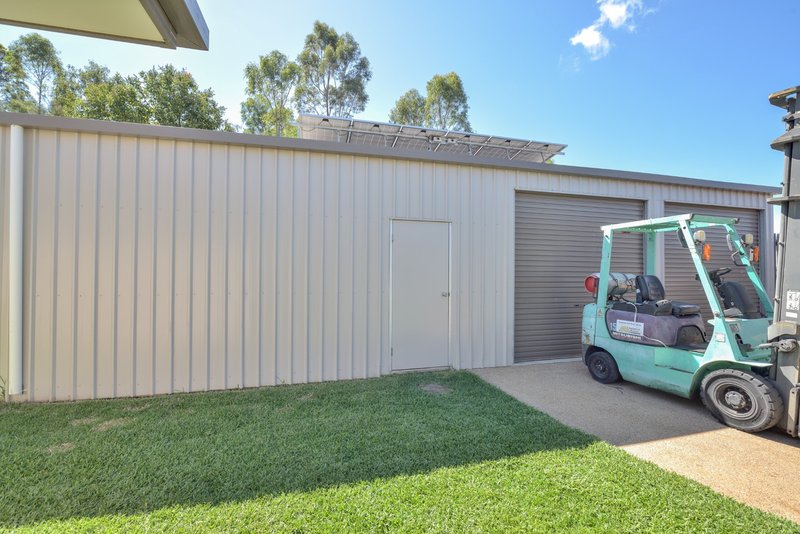 Photo - 8 Spence Court, Kirkwood QLD 4680 - Image 17