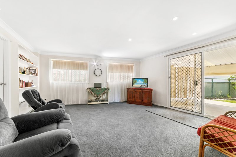 Photo - 8 Spencer Street, Mannering Park NSW 2259 - Image 10