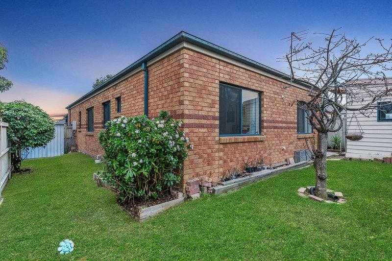 Photo - 8 Spring Circuit, Pakenham VIC 3810 - Image 10