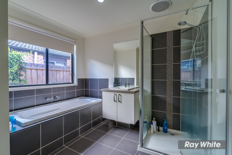 Photo - 8 Springleaf Road, Tarneit VIC 3029 - Image 9