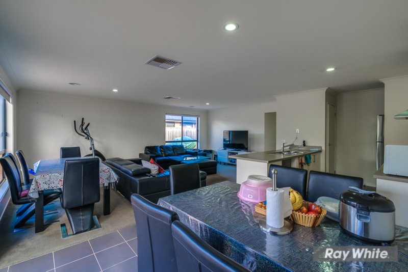 Photo - 8 Springleaf Road, Tarneit VIC 3029 - Image 13