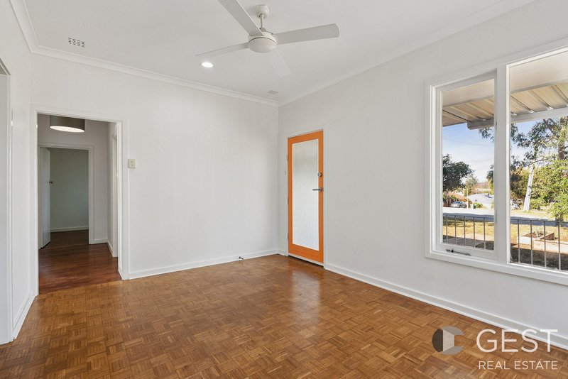 Photo - 8 Sproxton Way, Embleton WA 6062 - Image 6