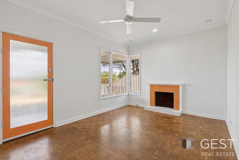 Photo - 8 Sproxton Way, Embleton WA 6062 - Image 7