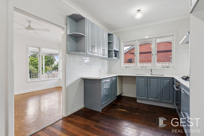 Photo - 8 Sproxton Way, Embleton WA 6062 - Image 11
