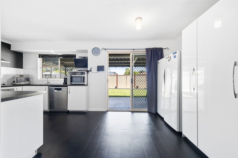 Photo - 8 Stardust Court, Caboolture QLD 4510 - Image 5