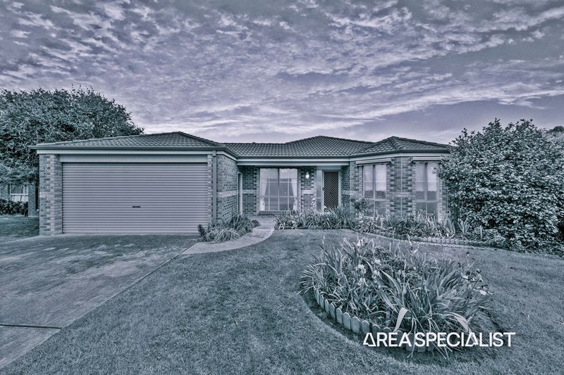 8 Stella Place, Pakenham VIC 3810