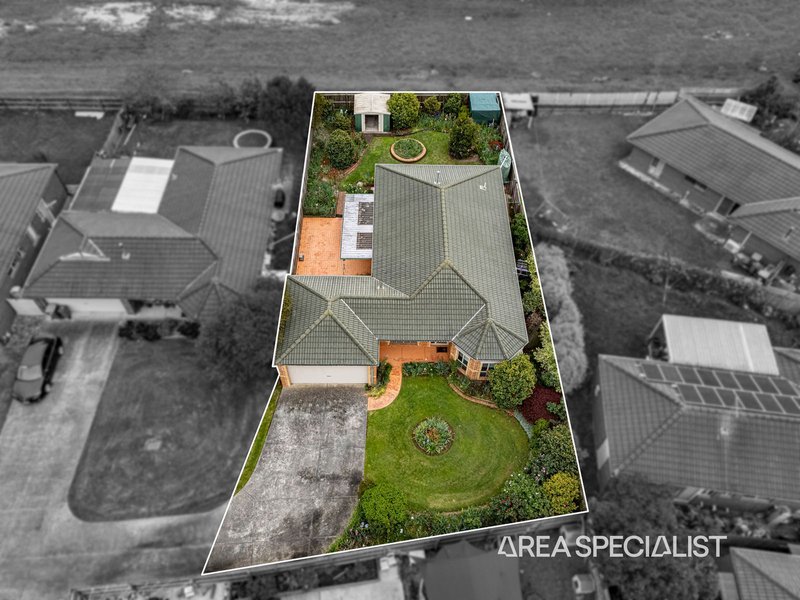 Photo - 8 Stella Place, Pakenham VIC 3810 - Image 14