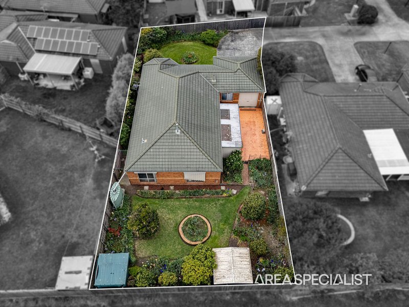 Photo - 8 Stella Place, Pakenham VIC 3810 - Image 16