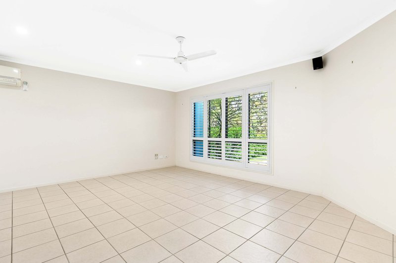 Photo - 8 Stevens Close, Kawungan QLD 4655 - Image 4