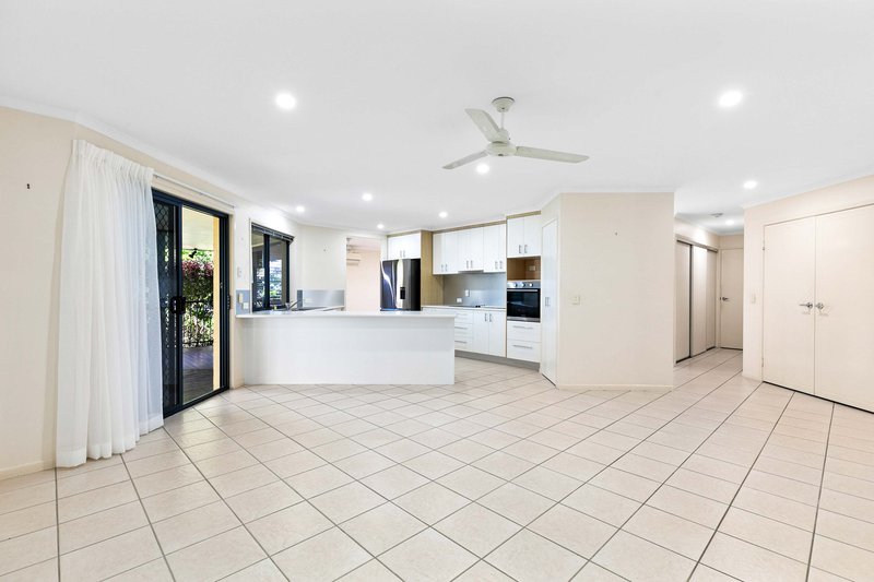 Photo - 8 Stevens Close, Kawungan QLD 4655 - Image 10