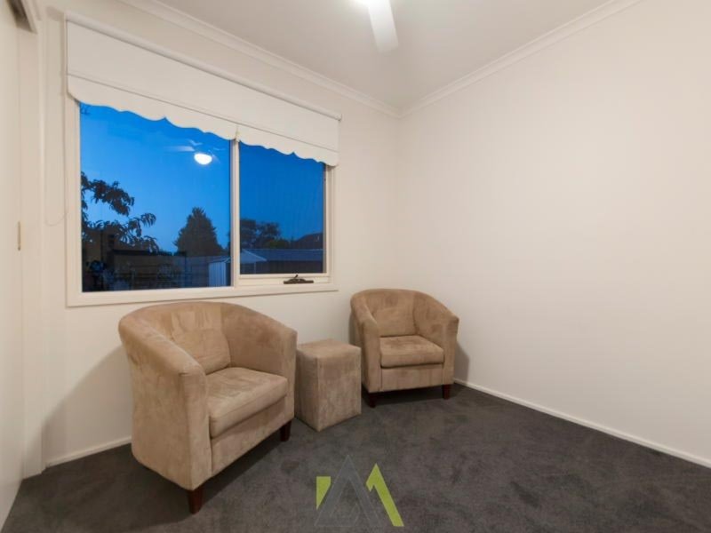 Photo - 8 Stevens Road, Langwarrin VIC 3910 - Image 10