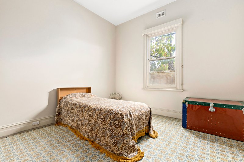 Photo - 8 Stewart Street, Brunswick VIC 3056 - Image 4