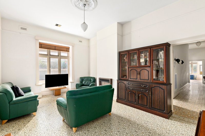 Photo - 8 Stewart Street, Brunswick VIC 3056 - Image 6