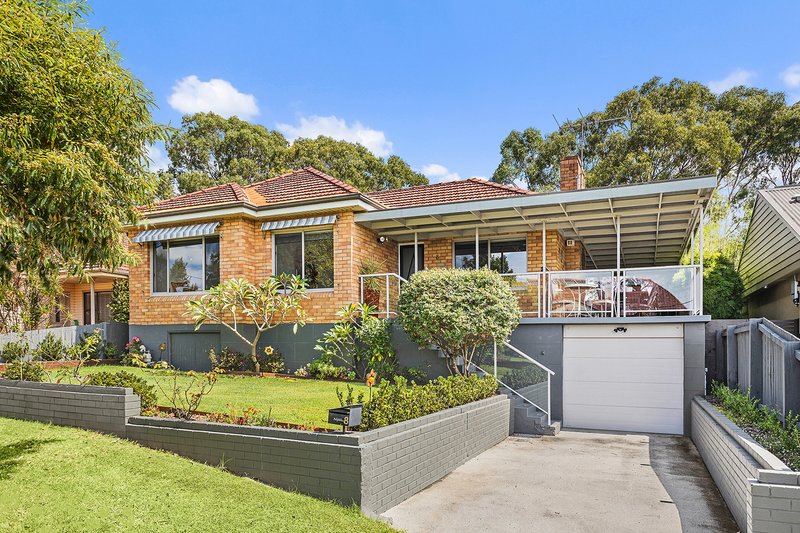 8 Stillness Road, Figtree NSW 2525