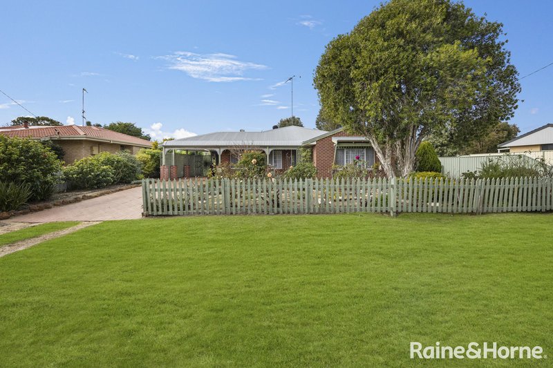 8 Stirling Street, Capel WA 6271