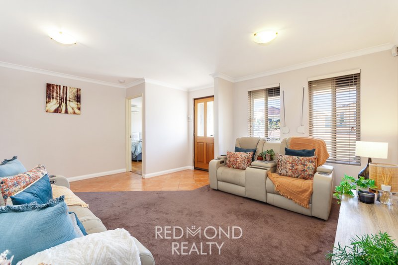 Photo - 8 Stonewall Circuit, Landsdale WA 6065 - Image 5