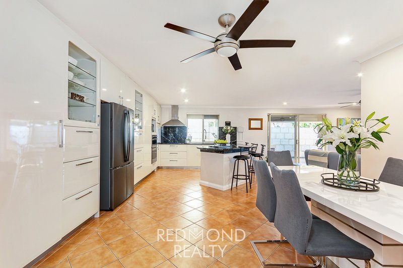 Photo - 8 Stonewall Circuit, Landsdale WA 6065 - Image 11
