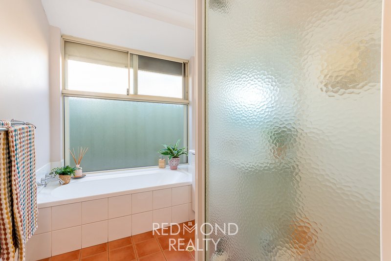 Photo - 8 Stonewall Circuit, Landsdale WA 6065 - Image 20