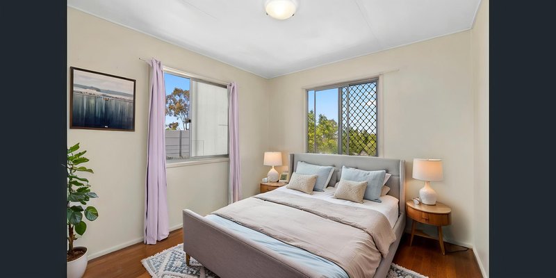 Photo - 8 Stratheden Street, Darra QLD 4076 - Image 2