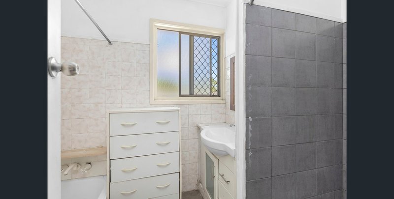 Photo - 8 Stratheden Street, Darra QLD 4076 - Image 7