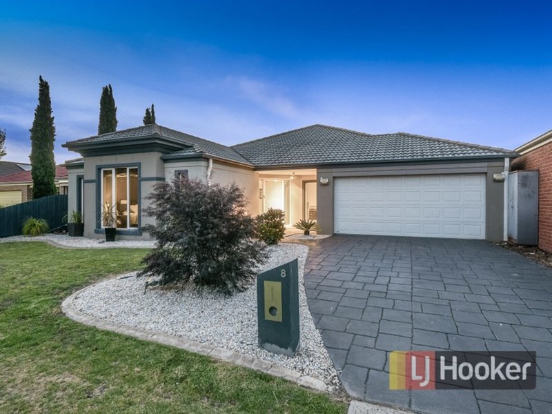 Photo - 8 Streeton Court, Pakenham VIC 3810 - Image 16