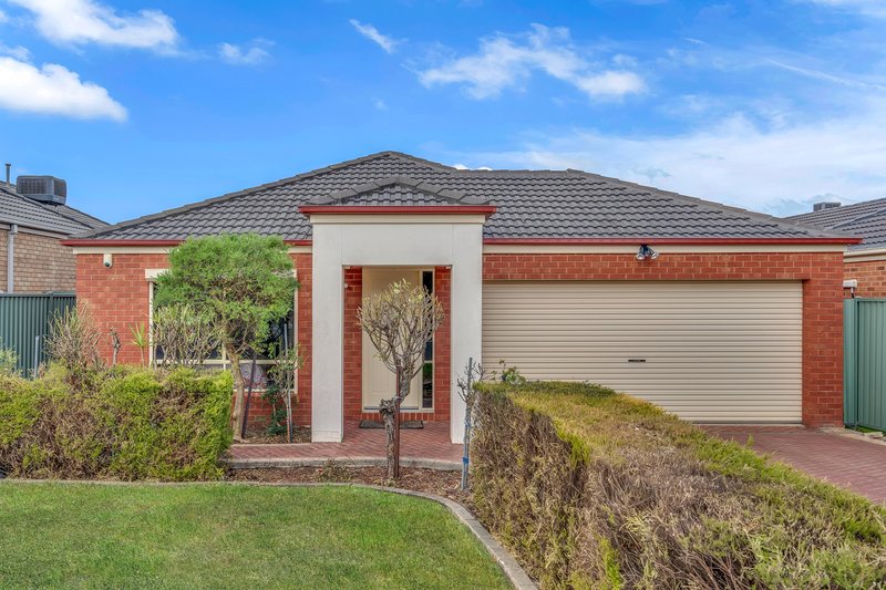 8 Studley Park Way, Craigieburn VIC 3064