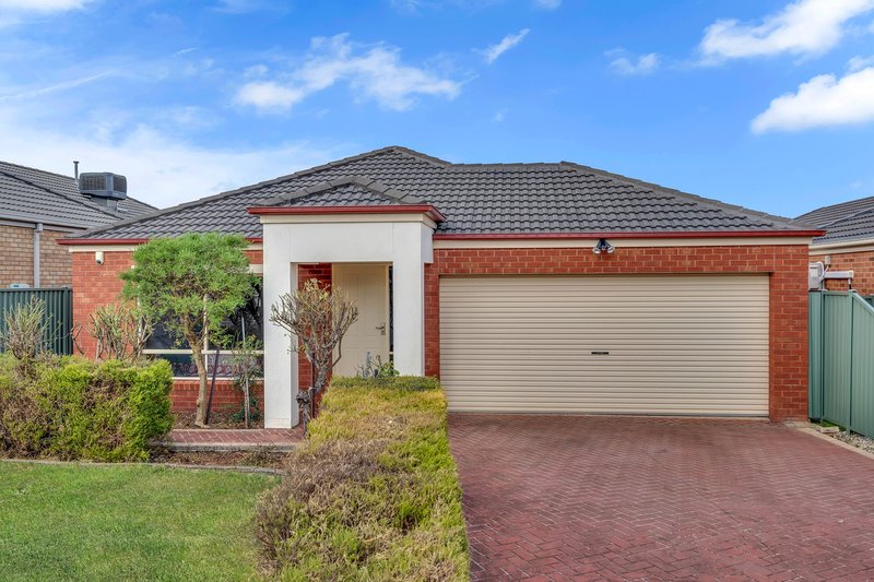 Photo - 8 Studley Park Way, Craigieburn VIC 3064 - Image 27