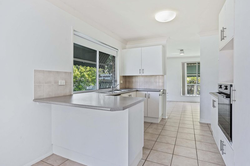 Photo - 8 Styer Circuit, Burleigh Waters QLD 4220 - Image 9