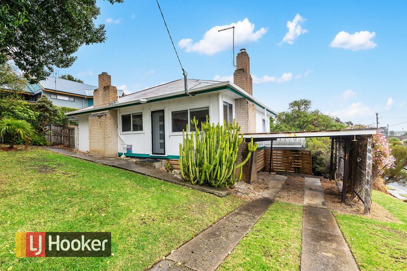 8 Sudings Road, Lakes Entrance VIC 3909