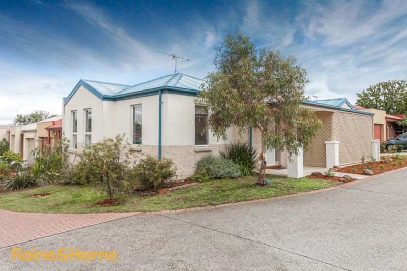 8 Sunbrook Court, Sunbury VIC 3429