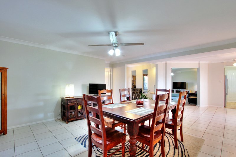 Photo - 8 Sunhaven Crescent, Kuraby QLD 4112 - Image 5