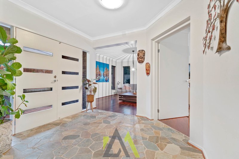 Photo - 8 Sunny Vale Drive, Langwarrin VIC 3910 - Image 3