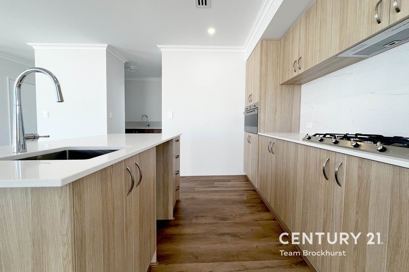 Photo - 8 Sunrise Court, Canning Vale WA 6155 - Image 9