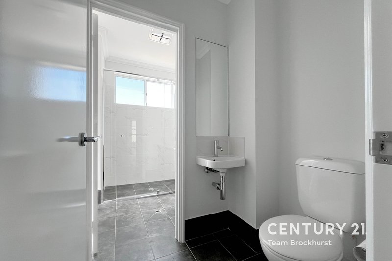 Photo - 8 Sunrise Court, Canning Vale WA 6155 - Image 12