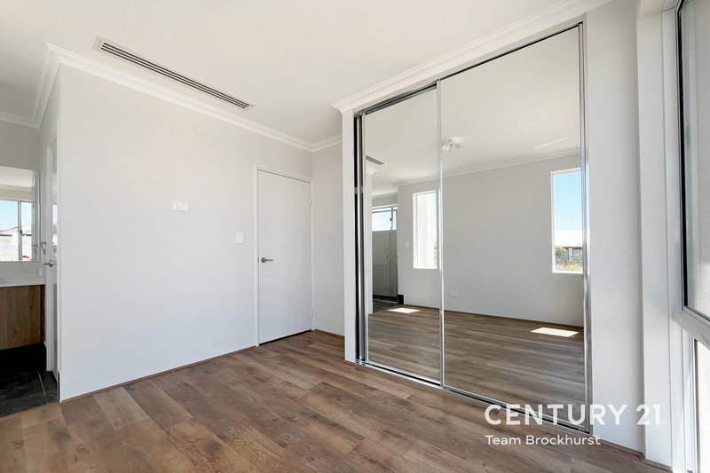 Photo - 8 Sunrise Court, Canning Vale WA 6155 - Image 14