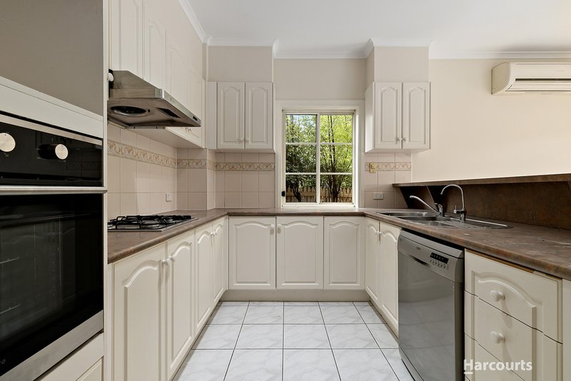 Photo - 8 Sunrise Crescent, Templestowe Lower VIC 3107 - Image 3