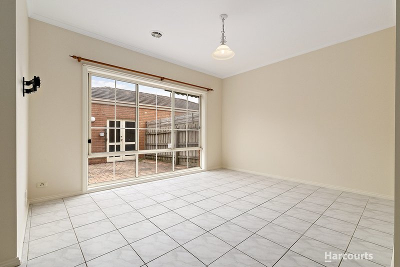 Photo - 8 Sunrise Crescent, Templestowe Lower VIC 3107 - Image 6
