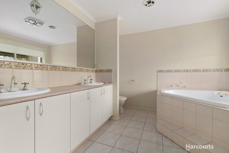 Photo - 8 Sunrise Crescent, Templestowe Lower VIC 3107 - Image 7