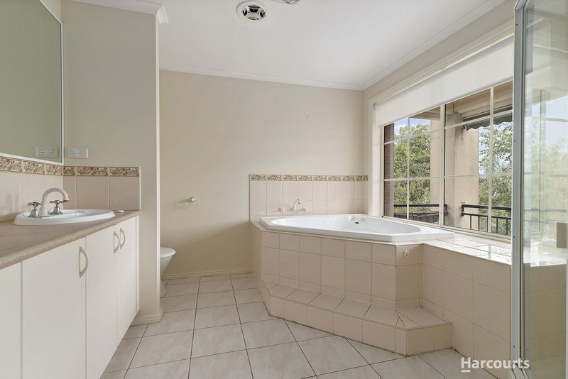 Photo - 8 Sunrise Crescent, Templestowe Lower VIC 3107 - Image 9