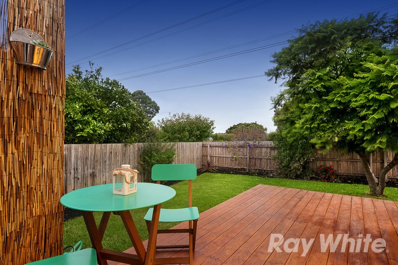 Photo - 8 Sunrise Drive, Mulgrave VIC 3170 - Image 10