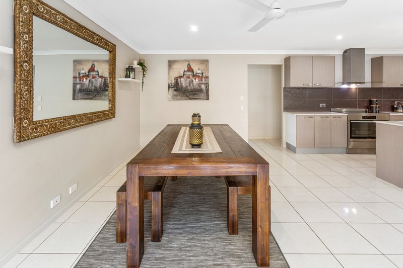 Photo - 8 Sunrise Place, Flagstone QLD 4280 - Image 9