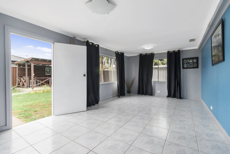 Photo - 8 Sunset Avenue, Lurnea NSW 2170 - Image 7