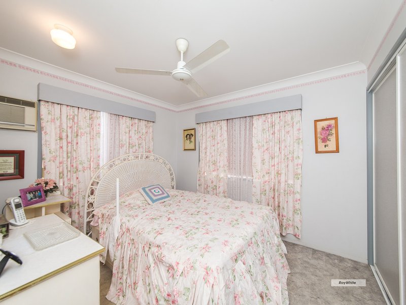 Photo - 8 Sunset Drive, Gracemere QLD 4702 - Image 7