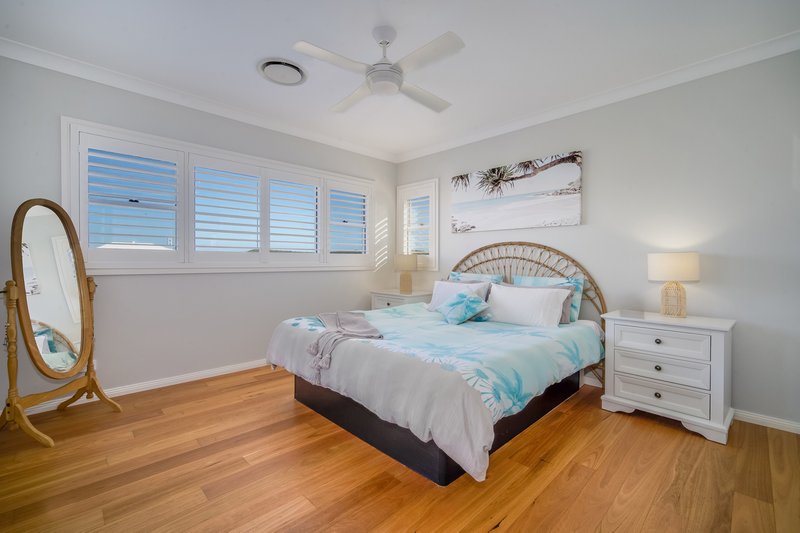 Photo - 8 Surfside Drive, Catherine Hill Bay NSW 2281 - Image 12